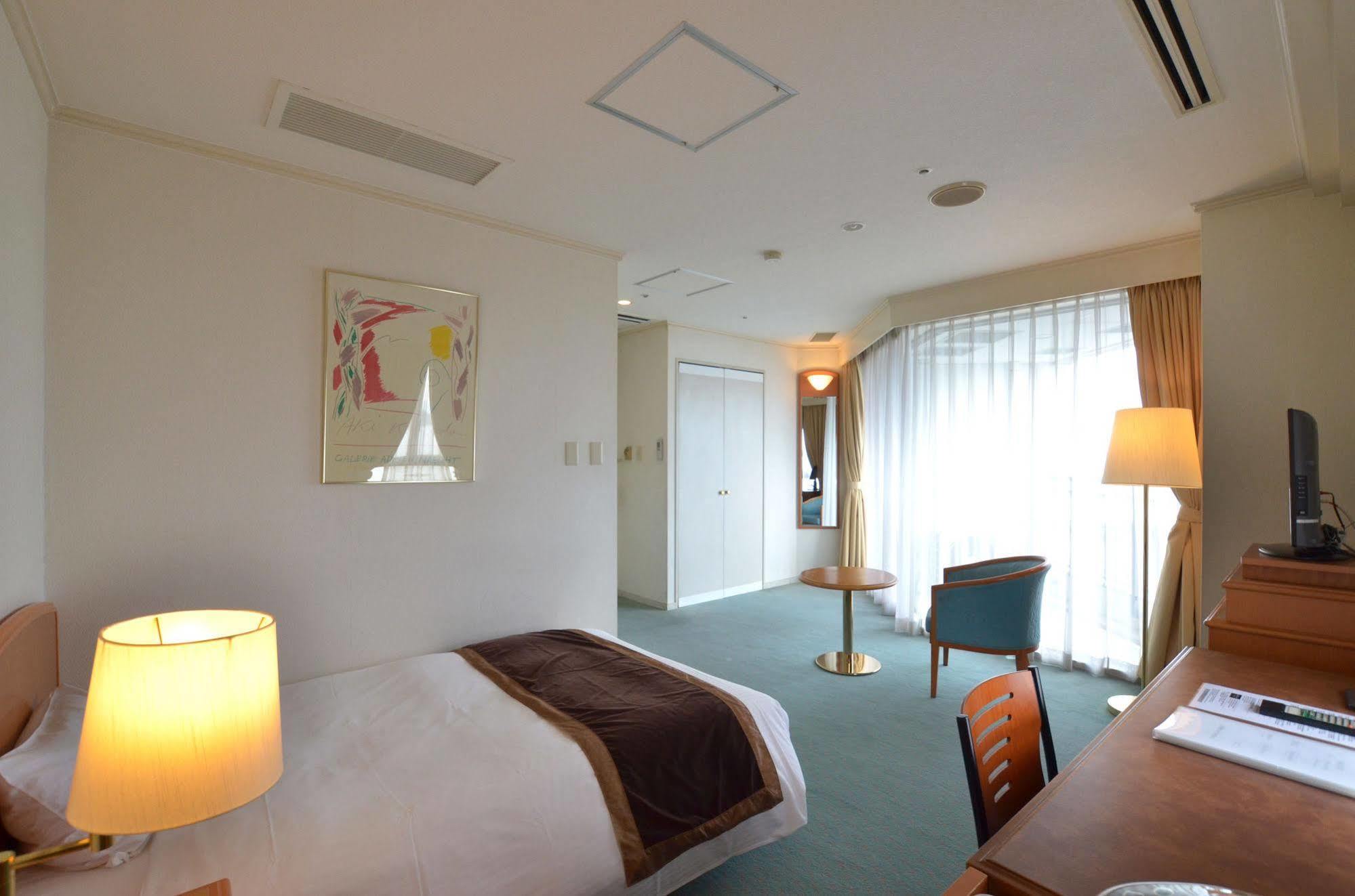 Nagasaki International Hotel Omura Exterior photo